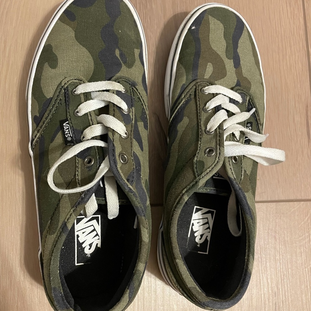 Youth Size 6 Camo Vans